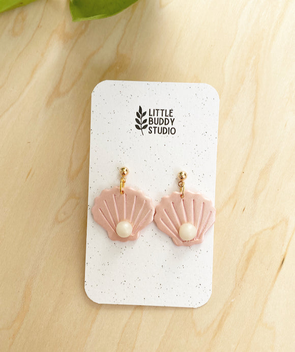 PINK CLAM - clay earrings
