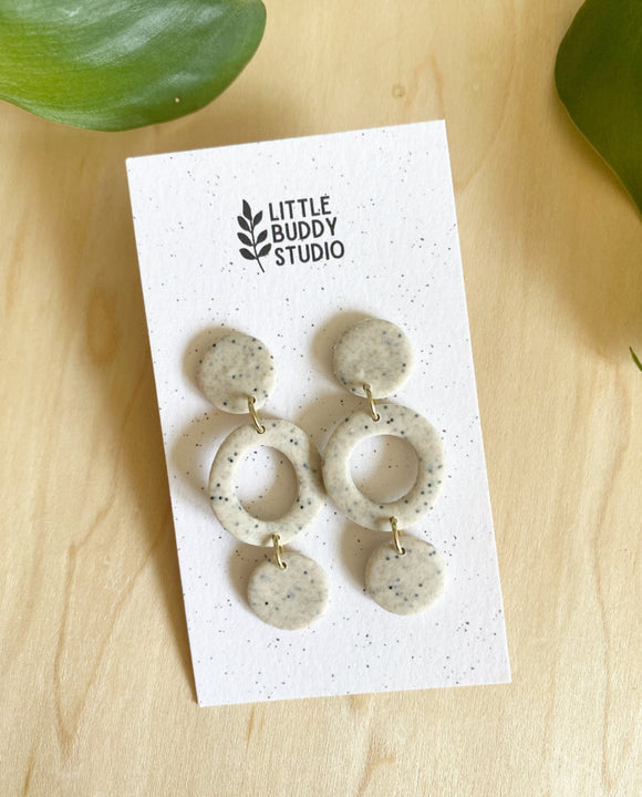 SPECKLED CIRCLE - clay earrings